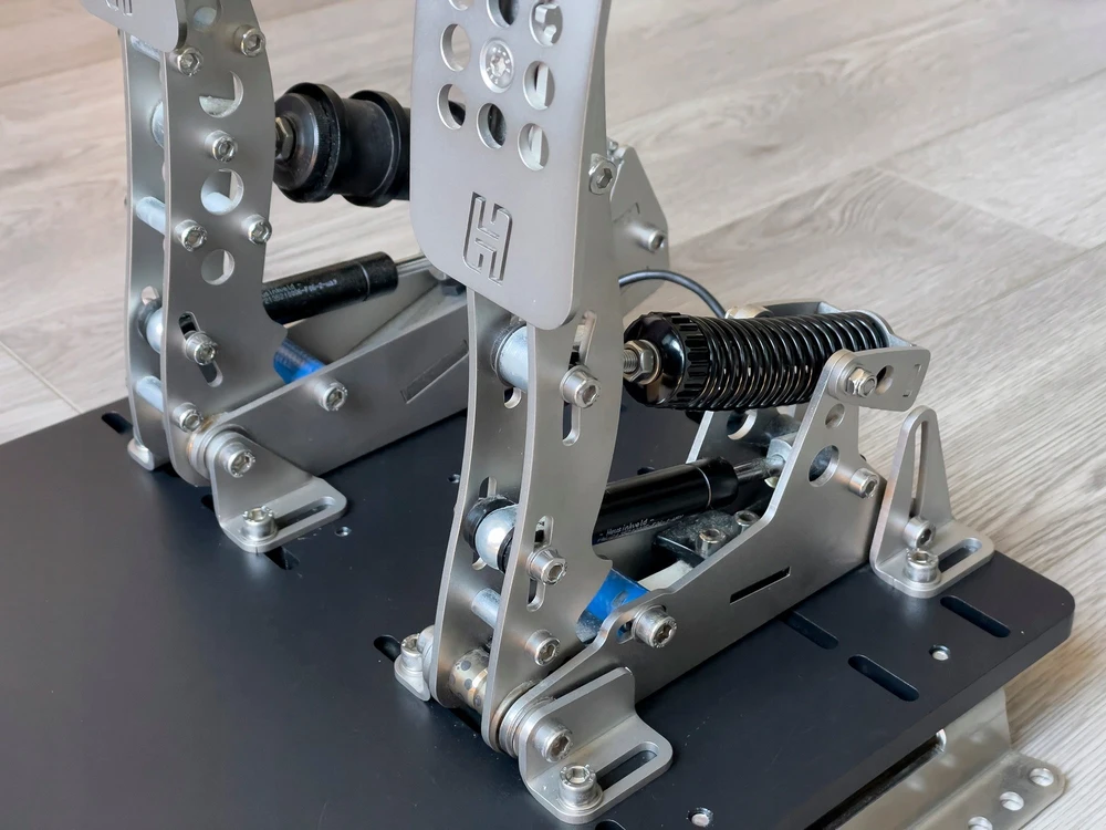 Heusinkveld Rinkinys pedals Sim Pedals Ultimate 2-pedal Sidabrinė (HE-SPU2SC)