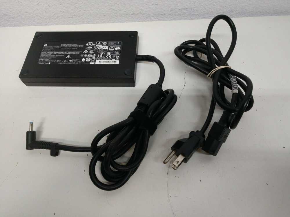 Hewlett Packard (HP) Nešiojamojo kompiuterio maitinimo adapteris HP 200 W, (Ac Adapteris 200W Smart)