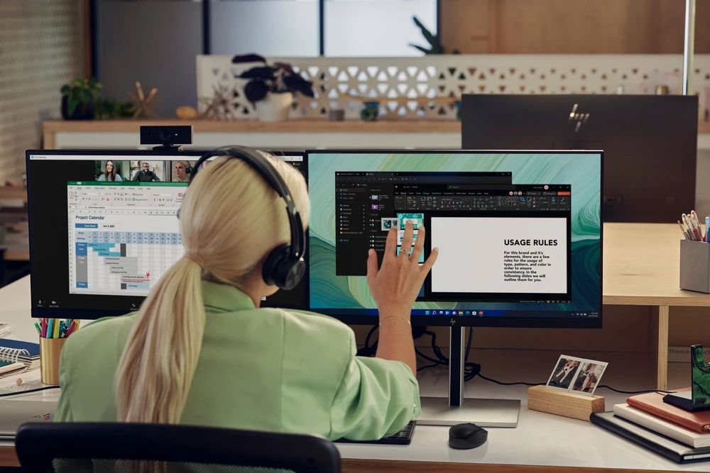 Hewlett Packard (HP) HP 715 Belaidė „Bluetooth“ pelė – daugiafunkcinė, programuojama, 4 krypčių slinkties, įkraunama – juoda
