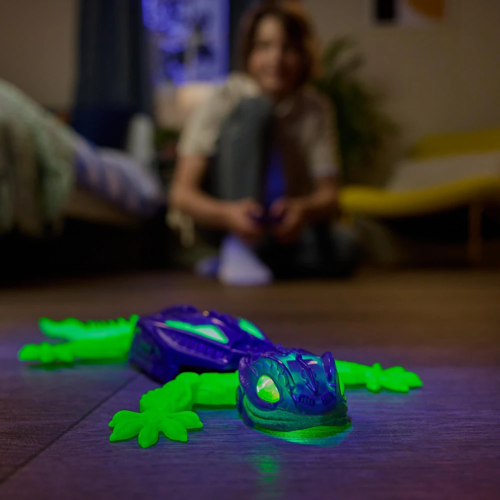 HEX BOTS Interaktyvus sienomis laipiojantis gekonas