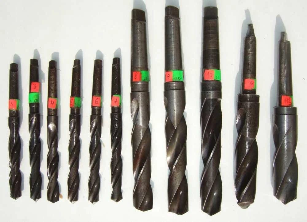 Wiertło Baildon DIN 345 ​​​​RN NWKc 16 mm HSS (S) metalo grąžtas, 218–120 mm (MK2 kotas)