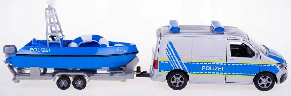 Hipo AUTO metalas. Policija valtyje ant priekabos, kartingas.
