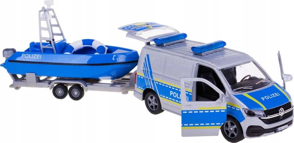 Hipo AUTO metalas. Policija valtyje ant priekabos, kartingas.