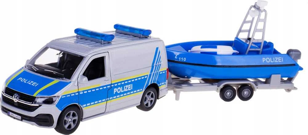 Hipo AUTO metalas. Policija valtyje ant priekabos, kartingas.