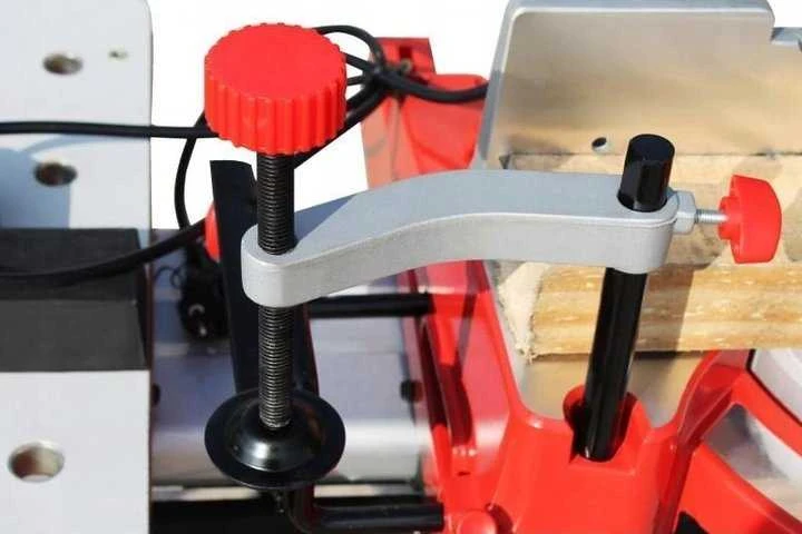 Holzmann Maschinen Holzmann KAP305ECO 230V smulkinimo ir įpjovimo pjūklas