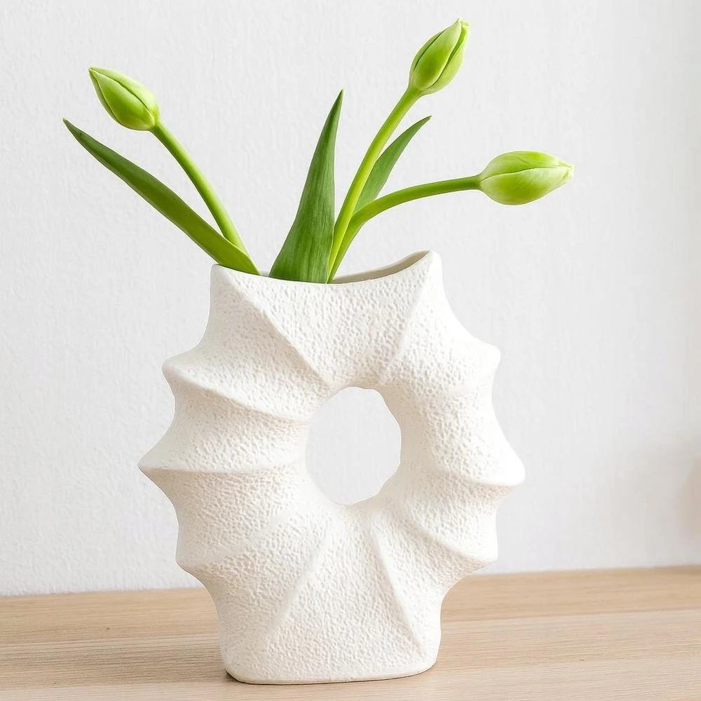 Home Styling Collection Porcelianinė kriauklės formos vaza MURI, 21 x 7 x 23,5 cm, baltas