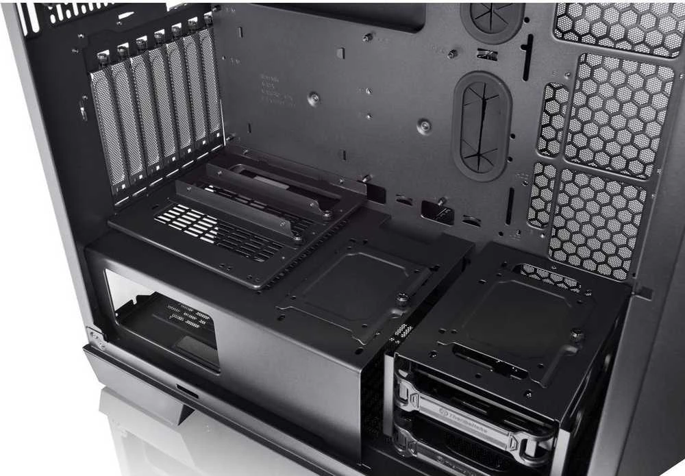 Housing Thermaltake Žiūrėti 300 MX (CA-1P6-000M1WN-00)