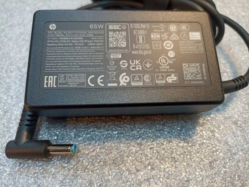 Hewlett Packard (HP) HP 65 W išmanusis kintamosios srovės adapteris, skirtas HP