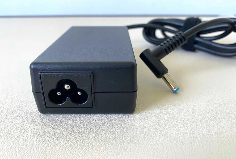 Hewlett Packard (HP) Nešiojamojo kompiuterio maitinimo adapteris HP 65 W, 19.5 V (L25298-001)
