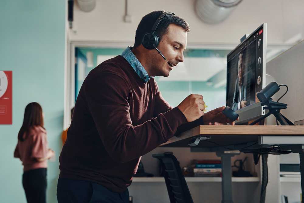 Ausinės HP Voyager Focus 2 USB-C + przejściówka USB-C/A Rinkinys (HP/POLY Voyager Focus 2)
