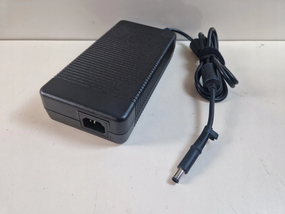 Įkroviklis HP kroviklis Smart 230W jungiama į tinklą