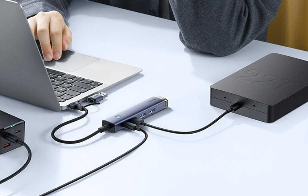 4in1 šakotuvas „Baseus UltraJoy“ su USB-A ir USB-C jungtimis, 3xUSB3.0+USB-C+RJ45 (pilkas)