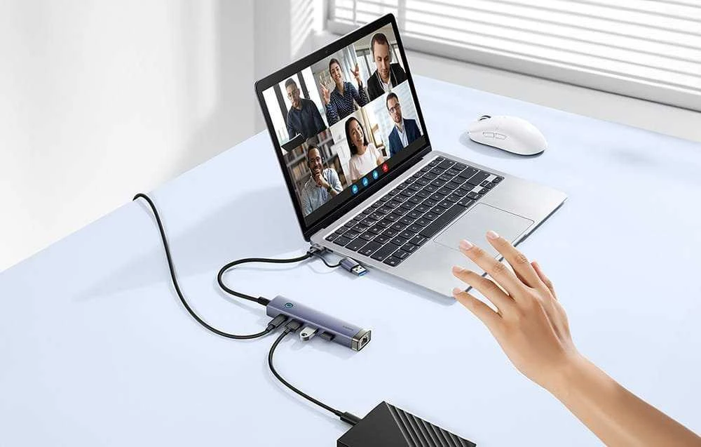 4in1 šakotuvas „Baseus UltraJoy“ su USB-A ir USB-C jungtimis, 3xUSB3.0+USB-C+RJ45 (pilkas)