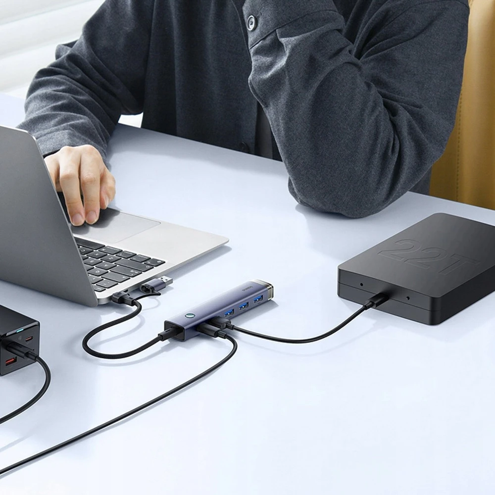 „Baseus UltraJoy“ 4in1 šakotuvas USB-A ir USB-C į 4xUSB3.0 + USB-C (pilka)