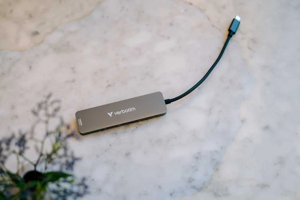 USB Hub Verbatim USB-C/HDMI/USB-A 3.2/USB-A 2.0/SD/Micro SD aliuminio korpusas 32156