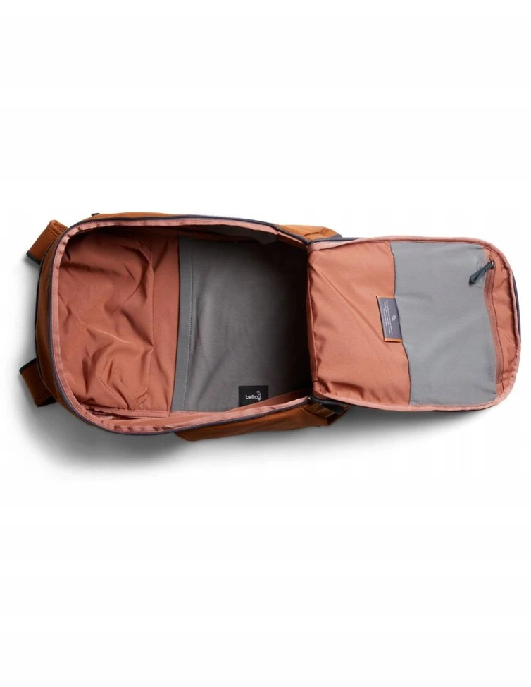 Hugh Butler „Bellroy Transit Workpack“ 2-ojo leidimo krepšys, 20 l, bronzinis