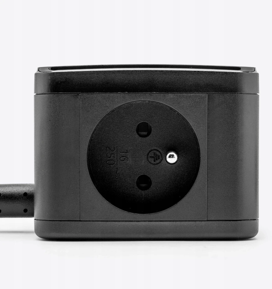 mPTech Sp. su o.o. „Huslog Cube“ prailginimo laidas su LED