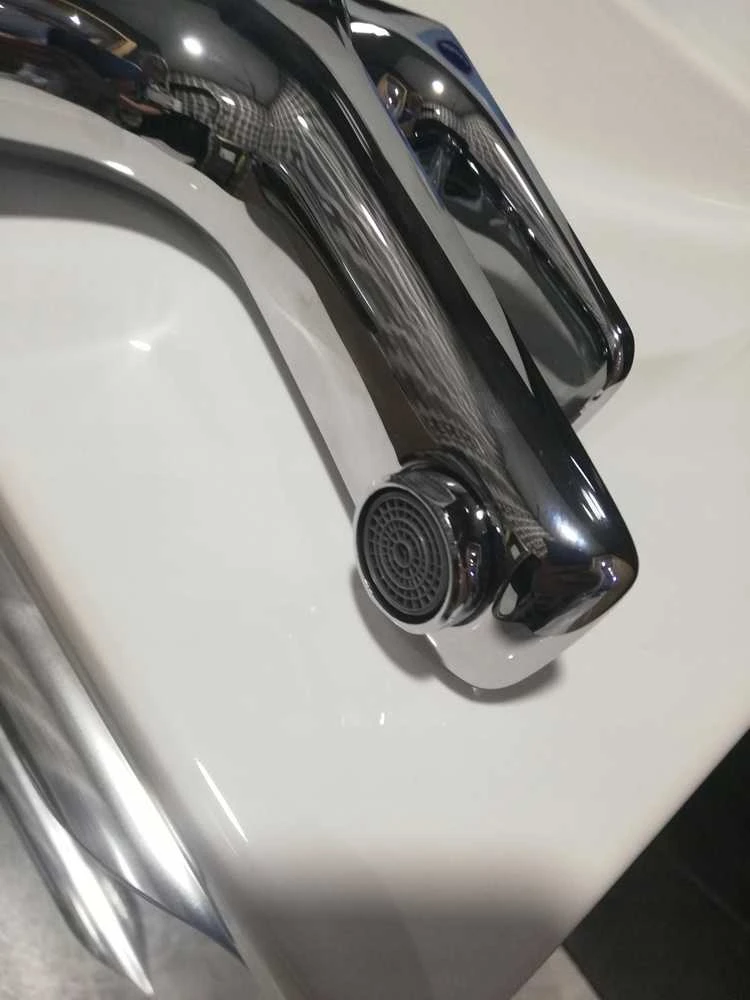 Hydroland Dušo maišytuvas Senja, sieninis, be dušo komplekto