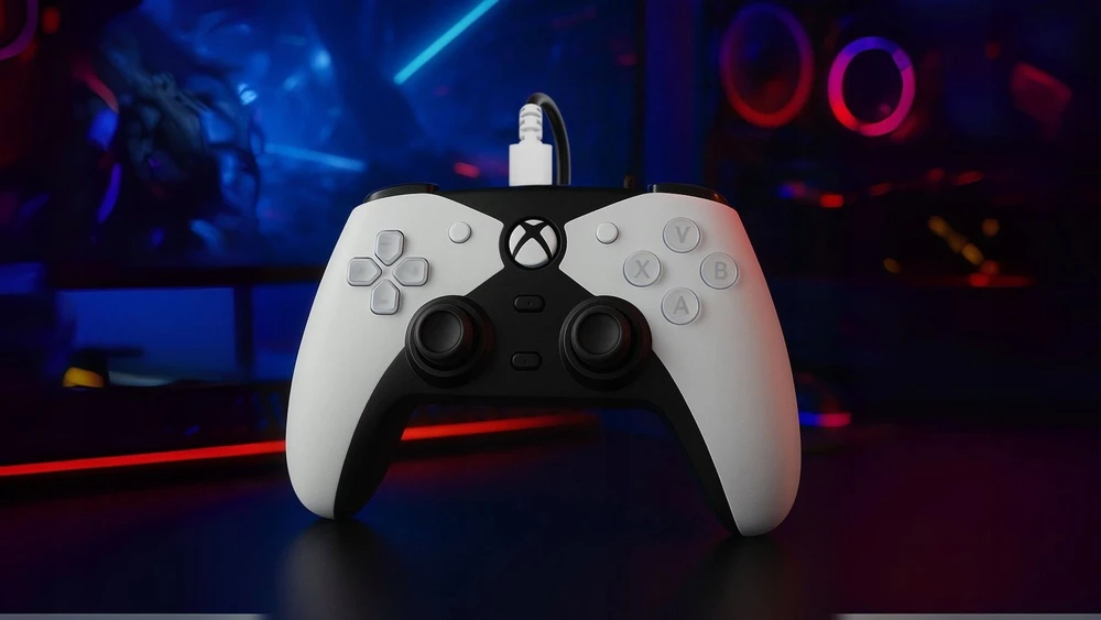 Hyperkin Kontroler Competitor Baltas XBOX (M01638-WH)