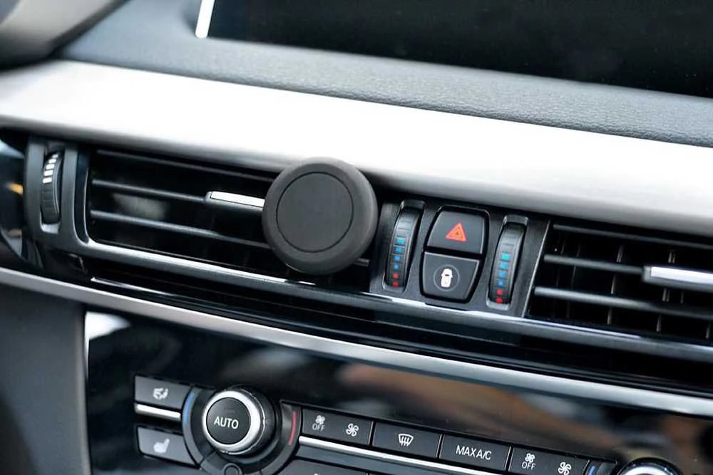 Telefono laikiklis - iBox H-8 Pasyvus Automobilinis Ventiliacijos Laikiklis išmaniesiems telefonams Juodas