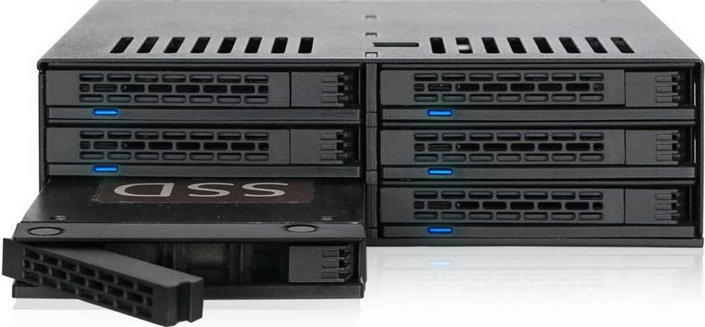 Carruzzo Icy Dock MB326SP-B diskų masyvas 0 TB Stovas (1U) Juoda
