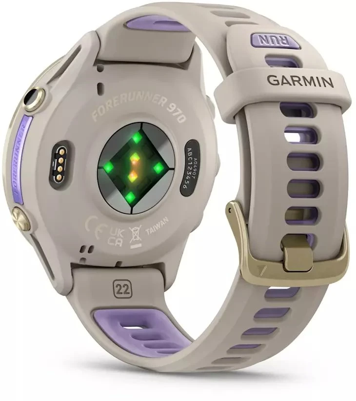 Išmanusis laikrodis Garmin Forerunner 970, Šviesios aukso spalvos titanas su žalsvai pilkos spalvos korpusu ir žalsvai pilku / permatomu indigo spalvos dirželiu
