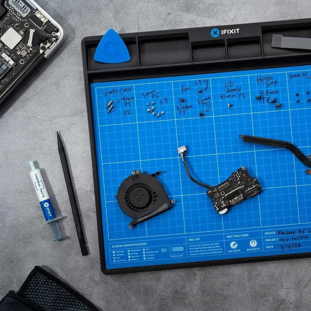 iFixit FixMat Mėlyna (Mėlynas) Magnetinis ESD Kilimėlis