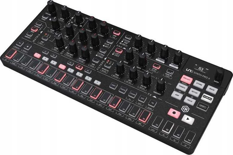 IK Multimedia Uno Synth Pro X - analoginis sintezatorius