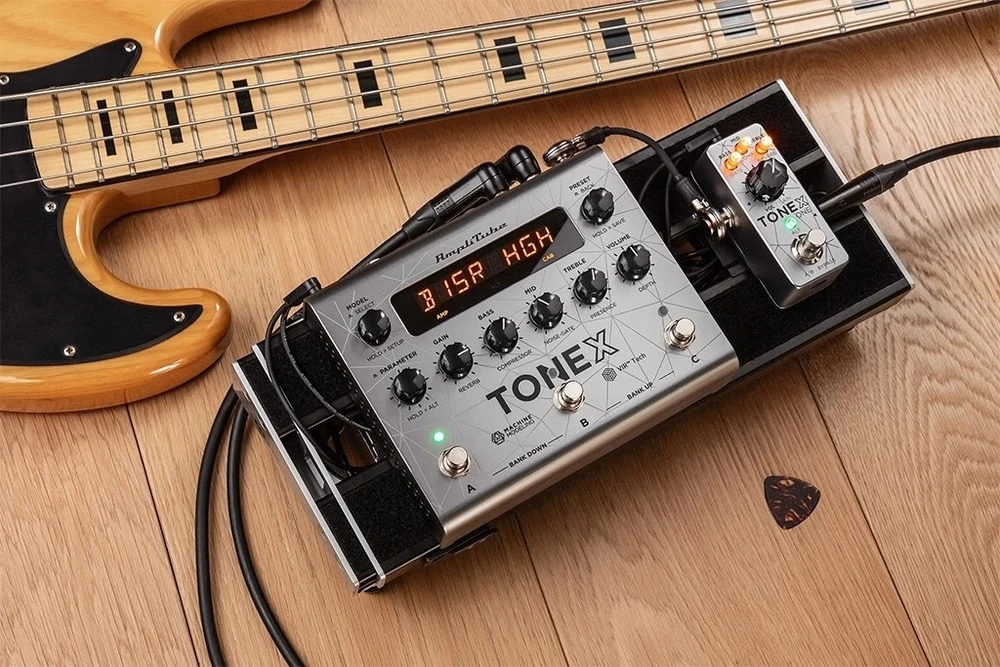 Ik Multimedia TONEX pedalas – bosinės gitaros leidimas