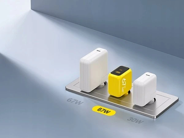 AOHi Magcube PD 67W 1x USB-C, 1x USB-A