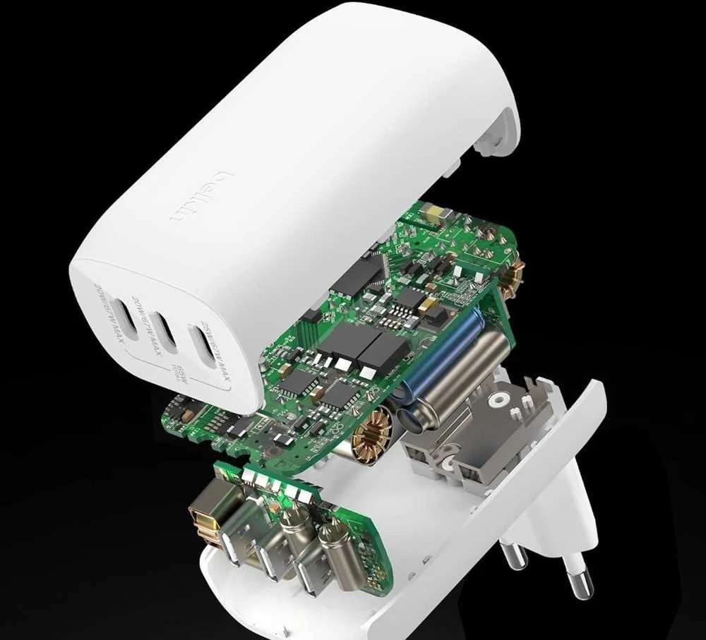 Universalus Įkroviklis - Belkin BoostCharge Universal, Baltas