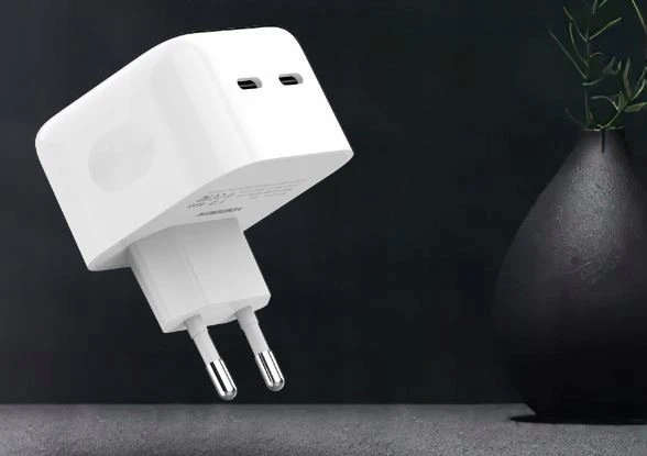 Įkroviklis DC20 2x USB-C 35W Baltas (35322)