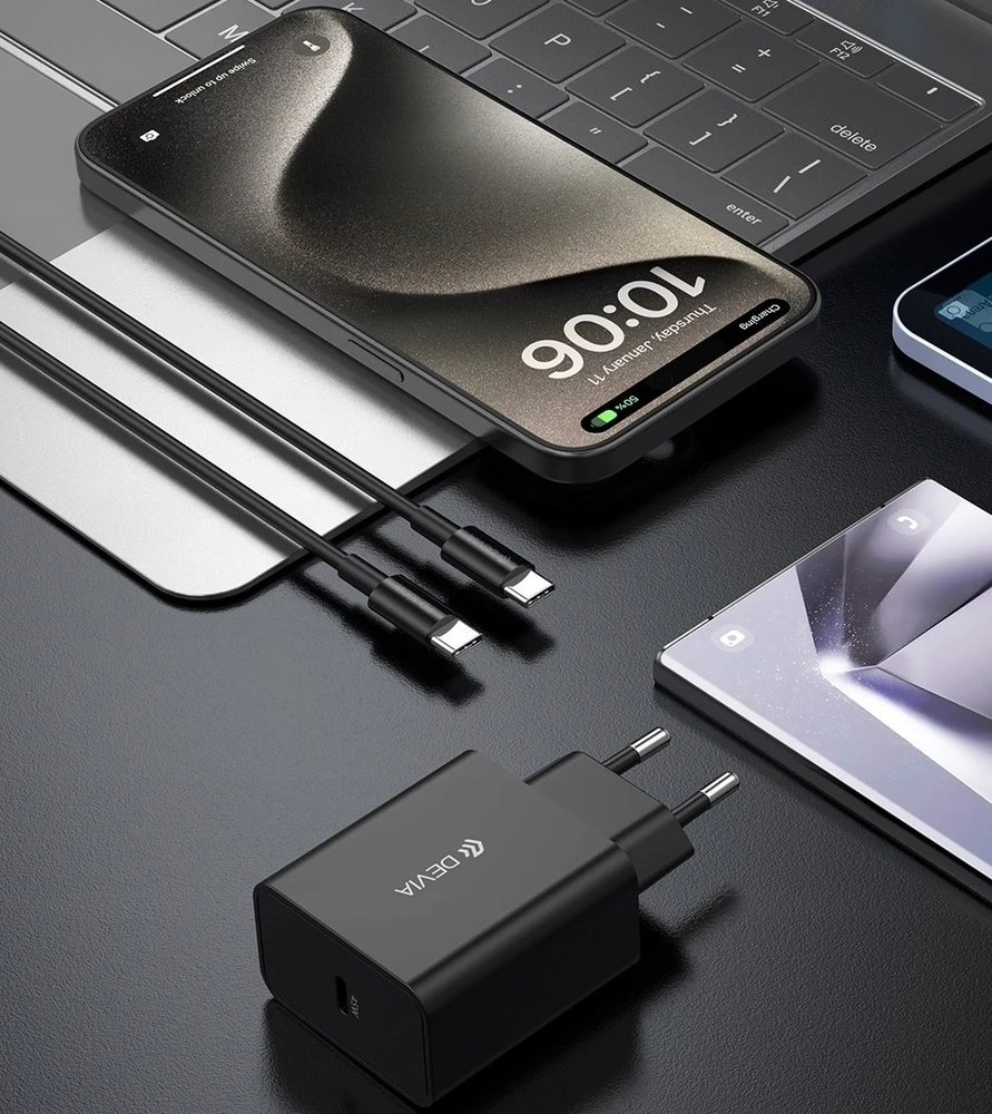 Devia laidinis įkroviklis Rocket PD 45W 1x USB-C juodos spalvos+ kabelis USB-C - USB-C