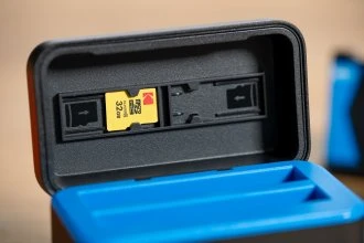 Įkroviklis - Newell STD-USB dviejų kanalų įkroviklis, skirtas Insta360 X4 USB-C