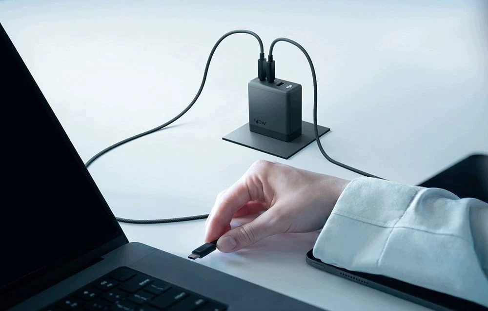DJI Power Charging Combo 140W GaN Įkroviklis jungiama į tinklą