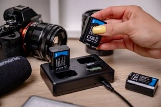 „Newell TT-USB-C“ trijų kanalų įkroviklis, skirtas „NP-FW50“ ir „Sony“ įkrovikliams