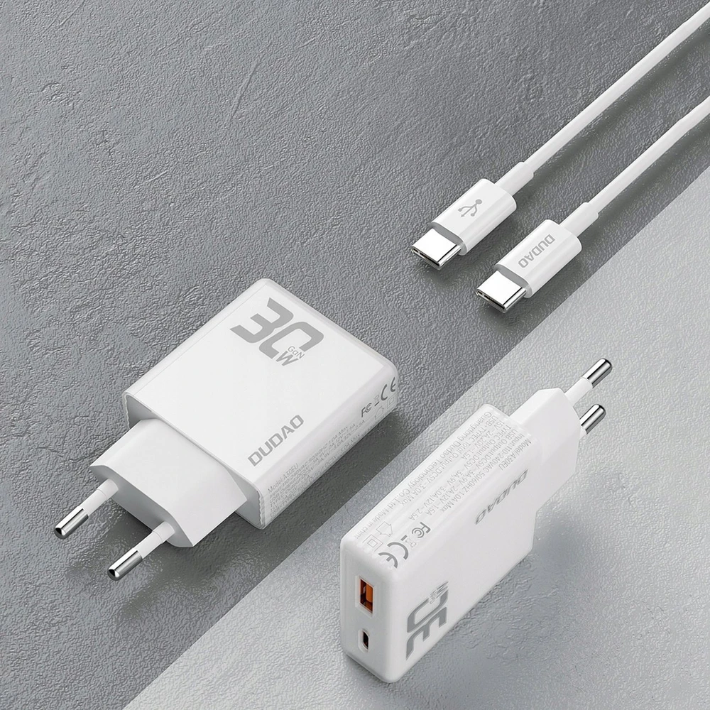 GaN Dudao A30EUT 30W USB-A / USB-C laidinis įkroviklis + USB-C – USB-C kabelis – baltos spalvos