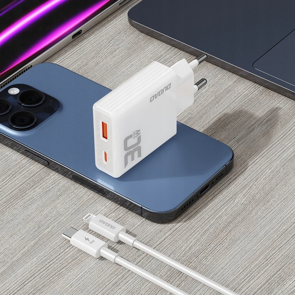 GaN Dudao A30EUL 30W USB-A / USB-C laidinis įkroviklis + USB-C – Lightning kabelis – baltos spalvos