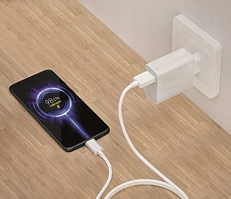 Įkroviklis eXtremestyle HyperCharge jungiama į tinklą (ŁAD000350)