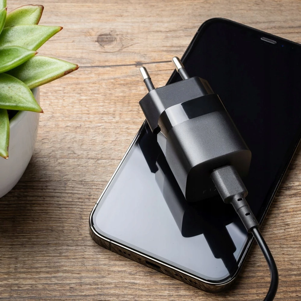 Fixed Fiksuotas | Mini USB-C kelioninis įkroviklis, 25W | FIXC25M-C-BK