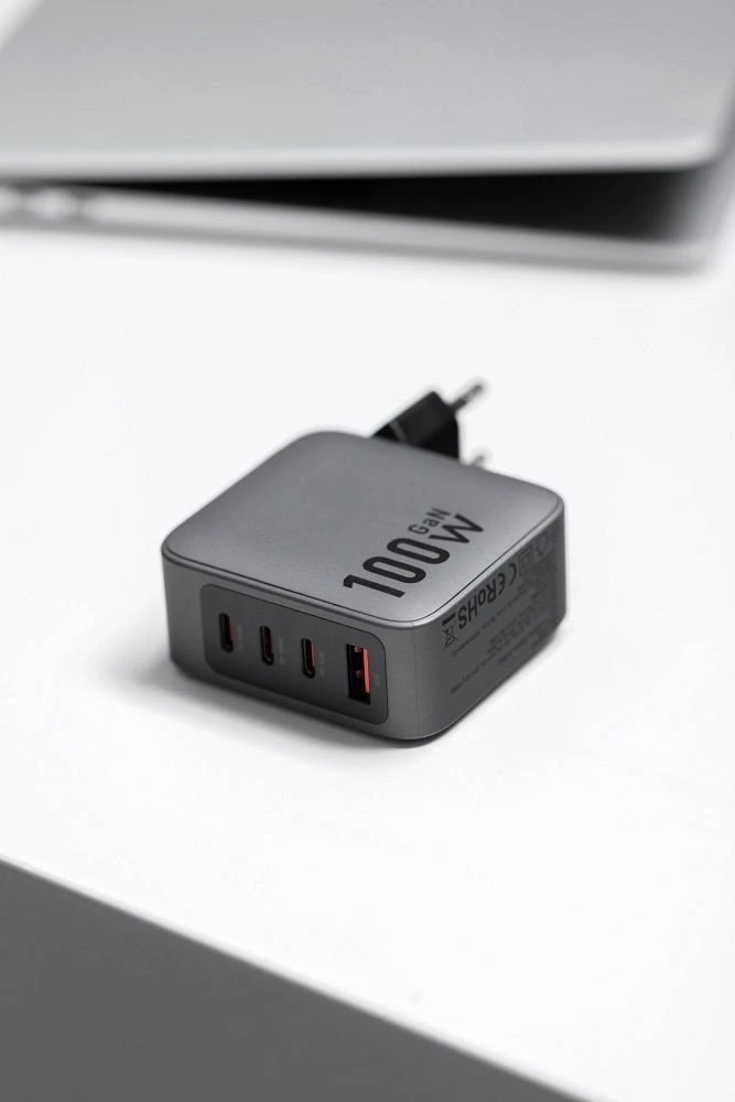 Telefono įkroviklis Forcell F-Energy GaN 3 x USB C + USB A QC4.0 PD 5A 100W VT-46 pilka