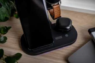 Newell induOne N-GY-Z7L indukcinis įkroviklis 3 mobiliesiems įrenginiams (Juodas)
