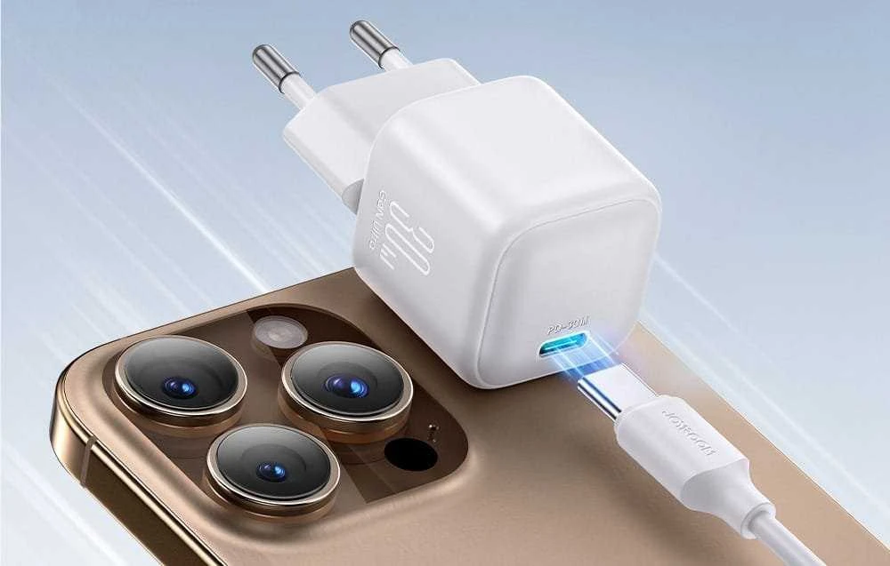 Įkroviklis Joyroom JR-TCG15 30W GaN USB-C baltas