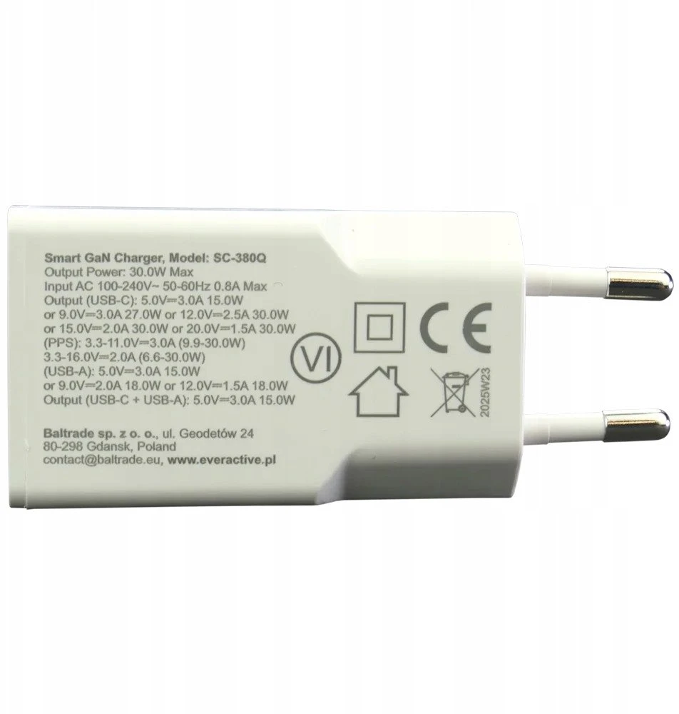 „everactive“ įkroviklis: 1 x USB, 1 x USB-C greito įkrovimo 3.0 30 W itin plonas baltas