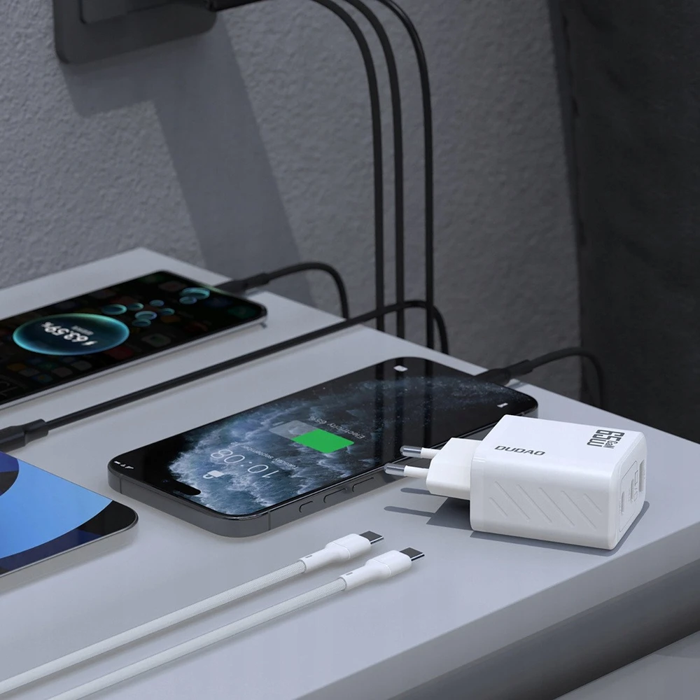 Dudao A29 65W GaN laidinis įkroviklis 2 x USB-C + 1 x USB-A – baltos spalvos