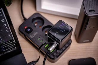 Maitinimo įkroviklis - Newell GaN 70 W TFT įkroviklis USB-C, USB-A, integruotas laidas