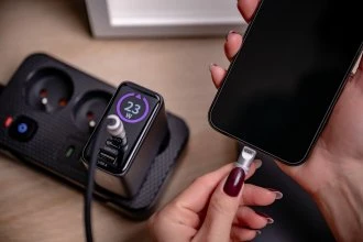 Maitinimo šaltinis - Newell GaN 100 W TFT įkroviklis (100W, 2x USB-C, 1x USB-A)