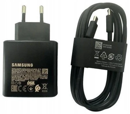 112803 EP-TA845EWE + EP-DW767JWE Samsung 45W Kelioninis įkroviklis + USB-C/USB-C kabelis baltos spalvos (OOB Bulk pakuotė)