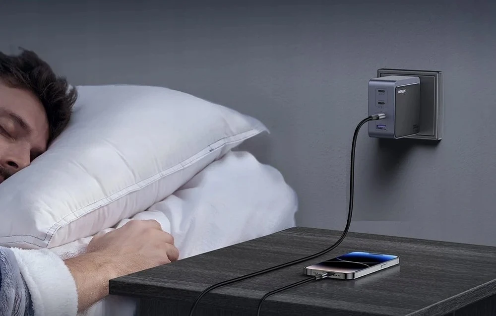 Ugreen Nexode S 140W, GaN, 3x USB-C + USB (pilka)