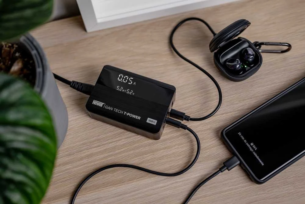Newell GaN Tech T-power 100 W tinklo įkroviklis
